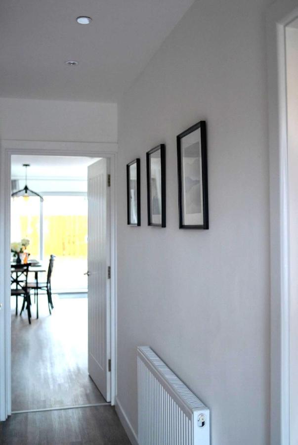 The Red House Modern Stylish Home From Home Walking Distance To Cardiff Bay And City Centre With Parking Esterno foto
